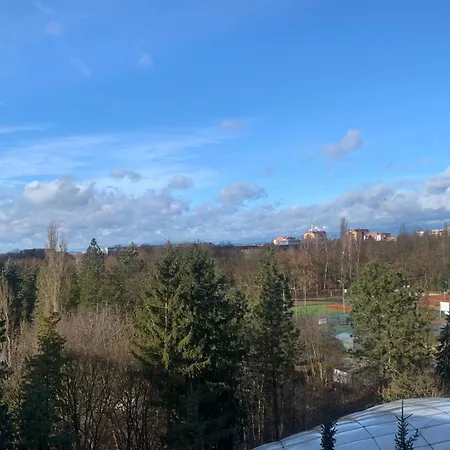 Apartment Utulny Byt V Borskem Parku